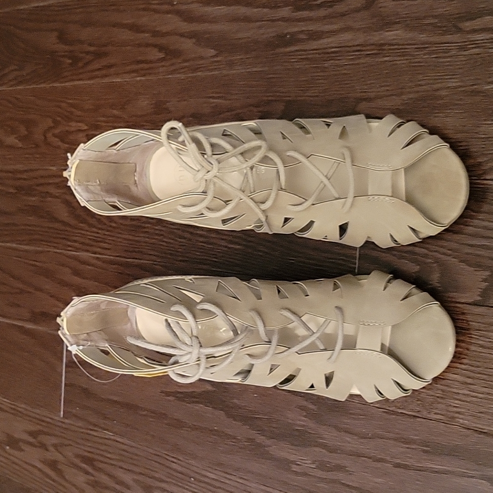 Brand New!! SANDALS 👡